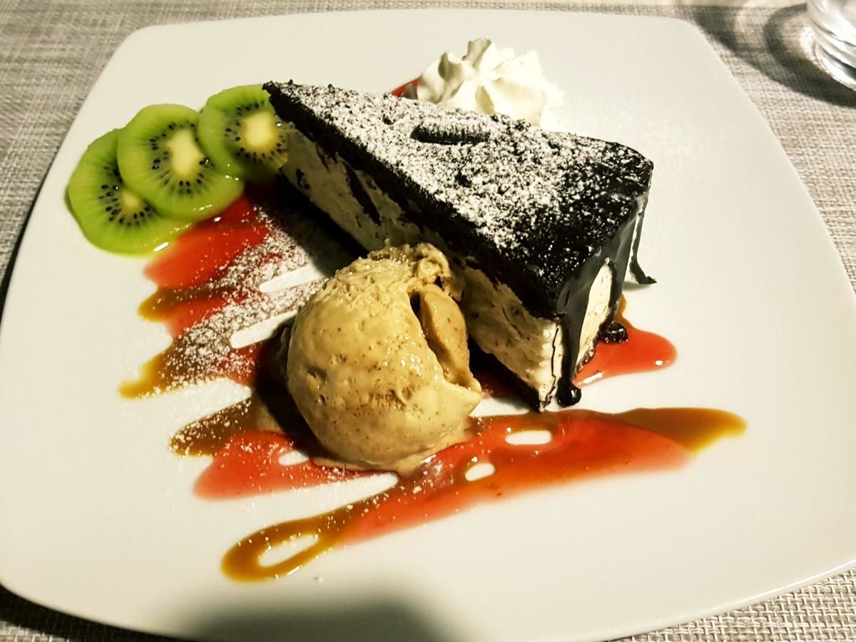 Отель Net Hotel Pitesti Питешти-10